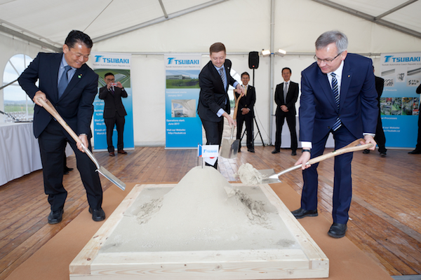 groundbreaking-ceremony-spatule-600px.png